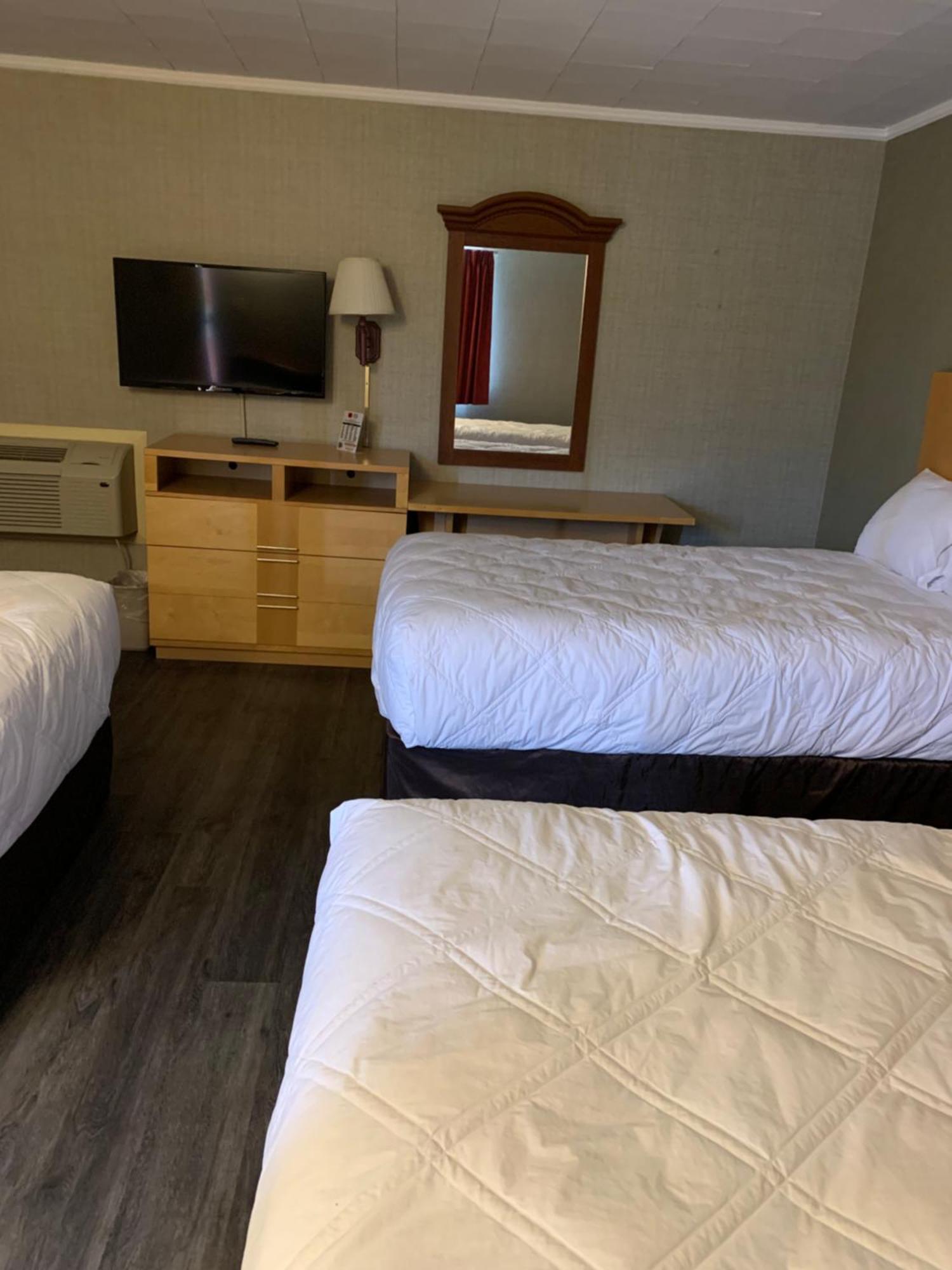 Falls Inn Newton Falls Ngoại thất bức ảnh