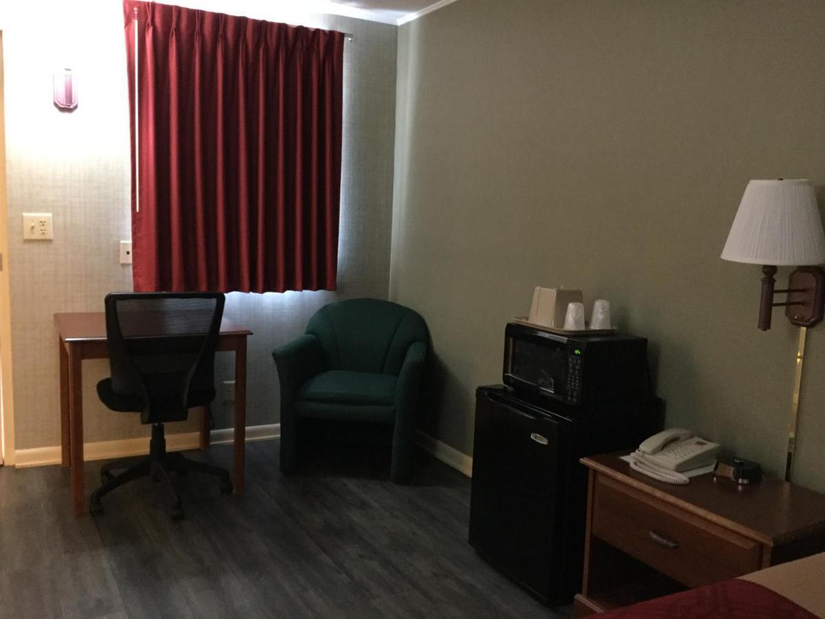 Falls Inn Newton Falls Ngoại thất bức ảnh
